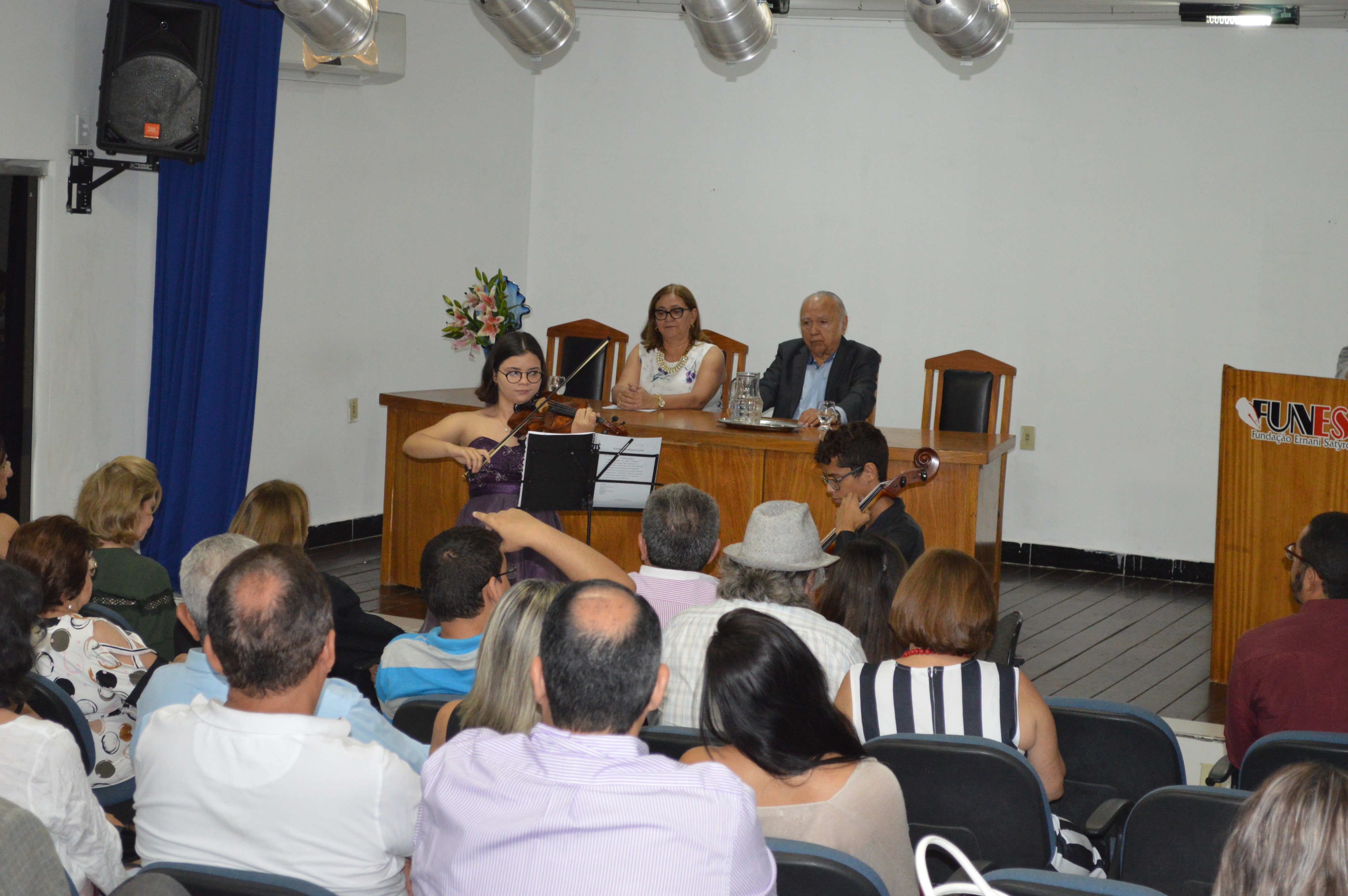 FUNES Promove lançamento do livro Ernani Satyro, Amigo Velho do Escritor Patoense Flávio Sátiro. FUNES Promove lançamento do livro Ernani Satyro, Amigo Velho do Escritor Patoense Flávio Sátiro.